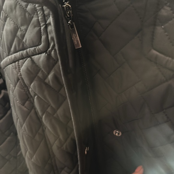 Cole haan black quilted trench coat size small Looks brand new new, barely worn - Picture 7 of 7